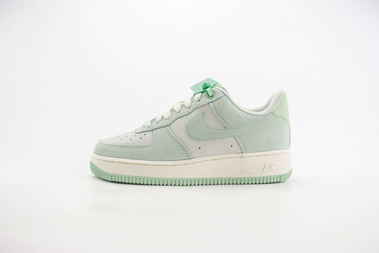 Nike Air Force 1 Low '07 SE Spruce Aura Pistachio Frost 