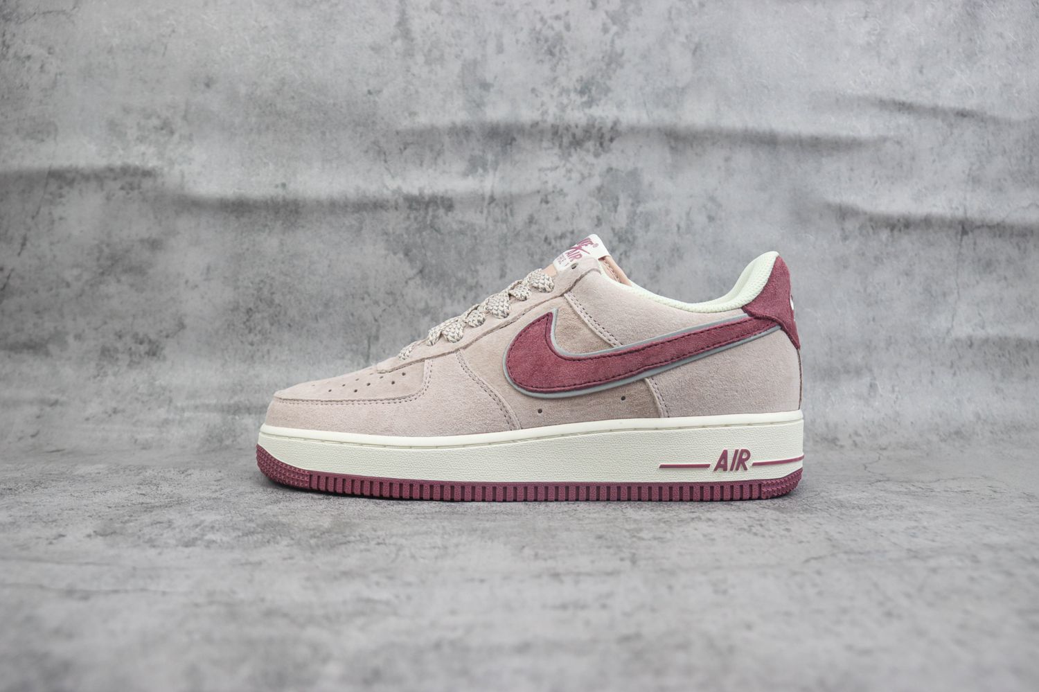 Nike Air Force 1 Low Matte Brown