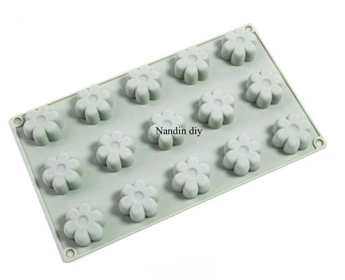 Балжингарам цэцэгтэй хэв