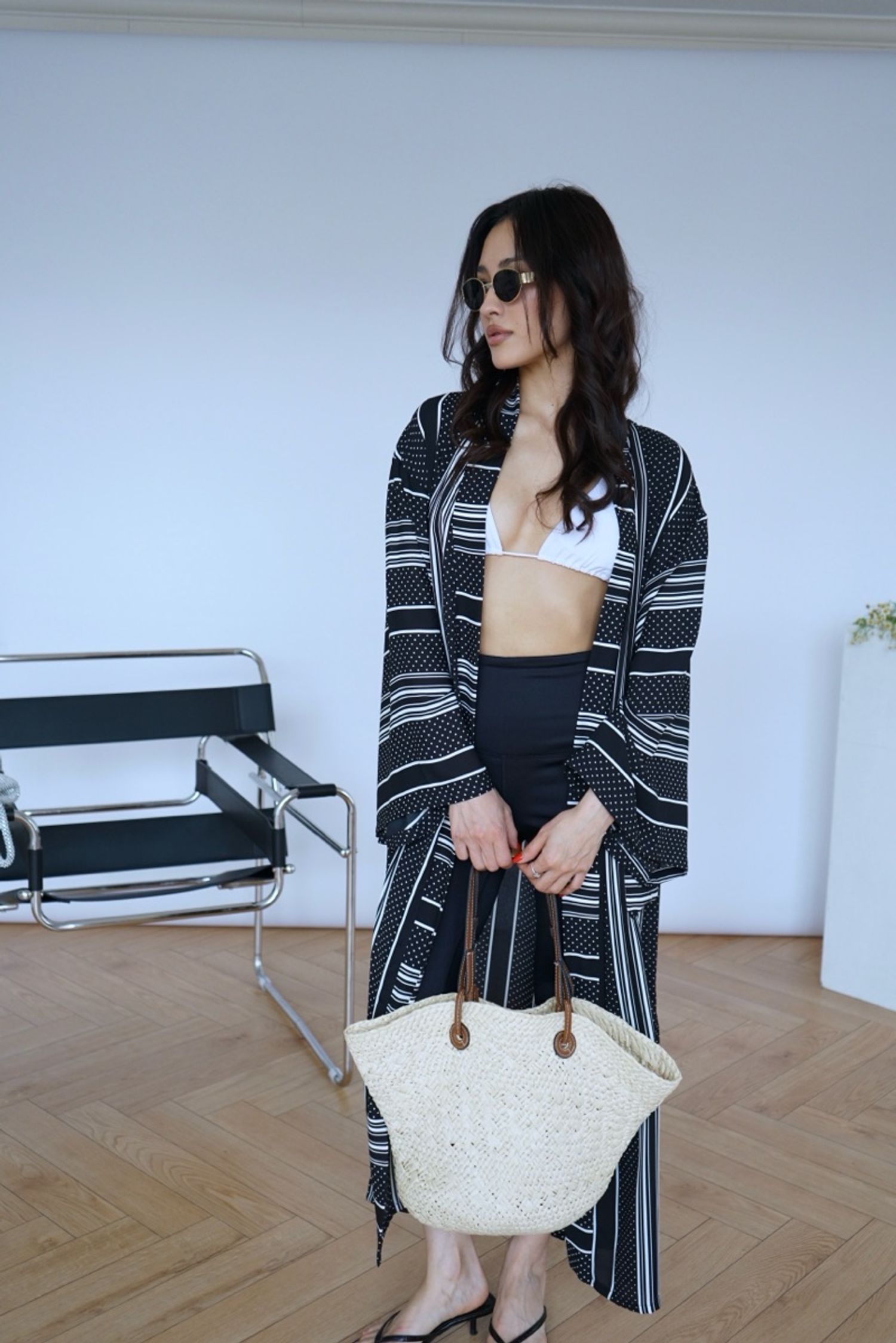 https://cdn.zochil.shop/8e9e7db0-a341-4632-ad5a-f36661e92943_t1500.jpg