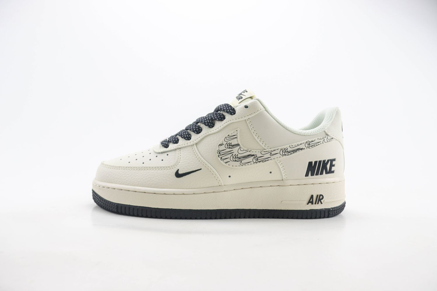  Nike Air Force 1 Low x Nike 08