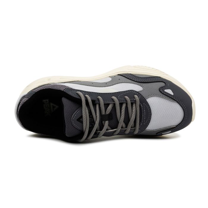 RETRO CASUAL SHOES