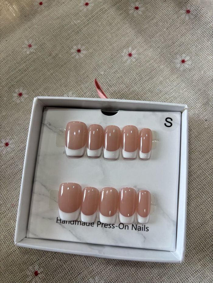 Наадаг хумс