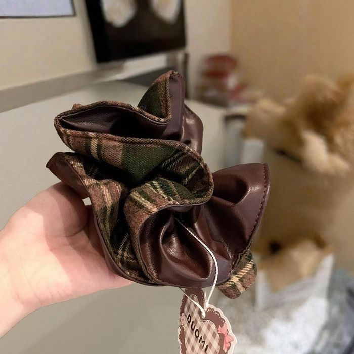 Үсний боолт