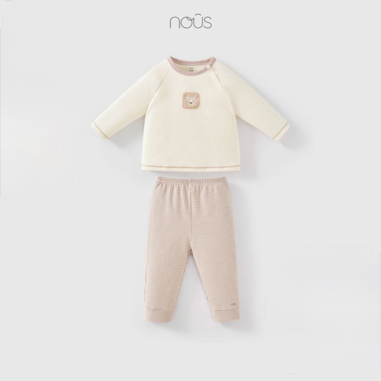 https://cdn.zochil.shop/8f7feec9-d43a-4b6d-8b6f-fef9a67eca43_t1500.jpg