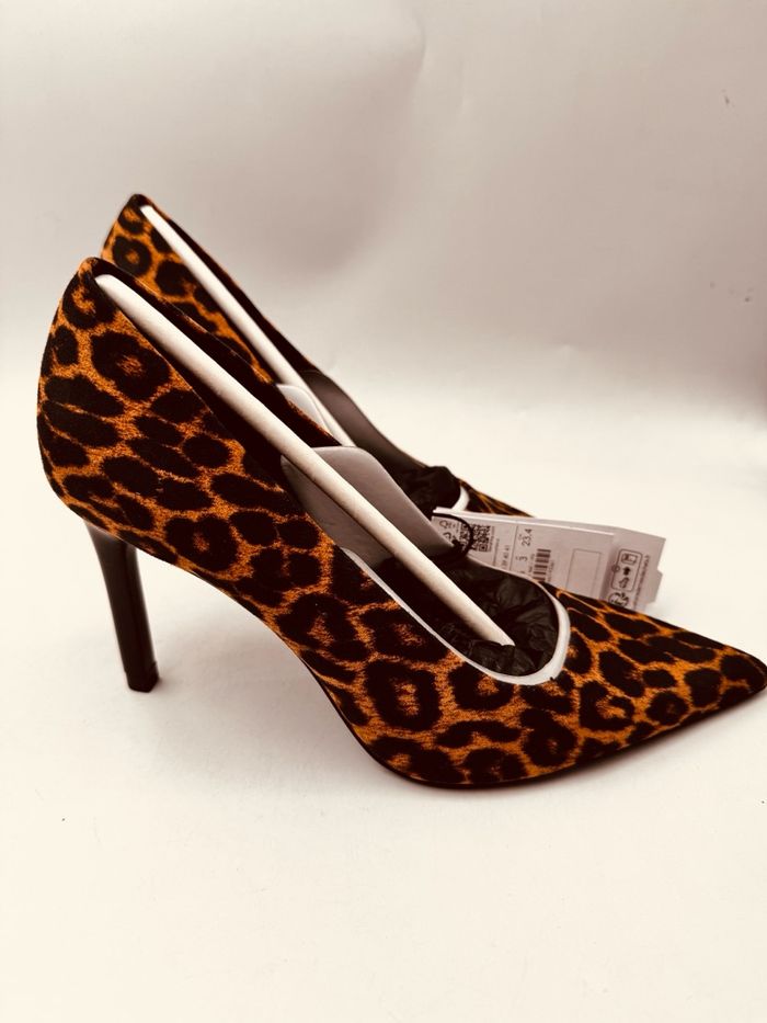 Bershka leopard heel