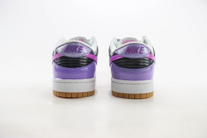 Nike SB Dunk Low 147