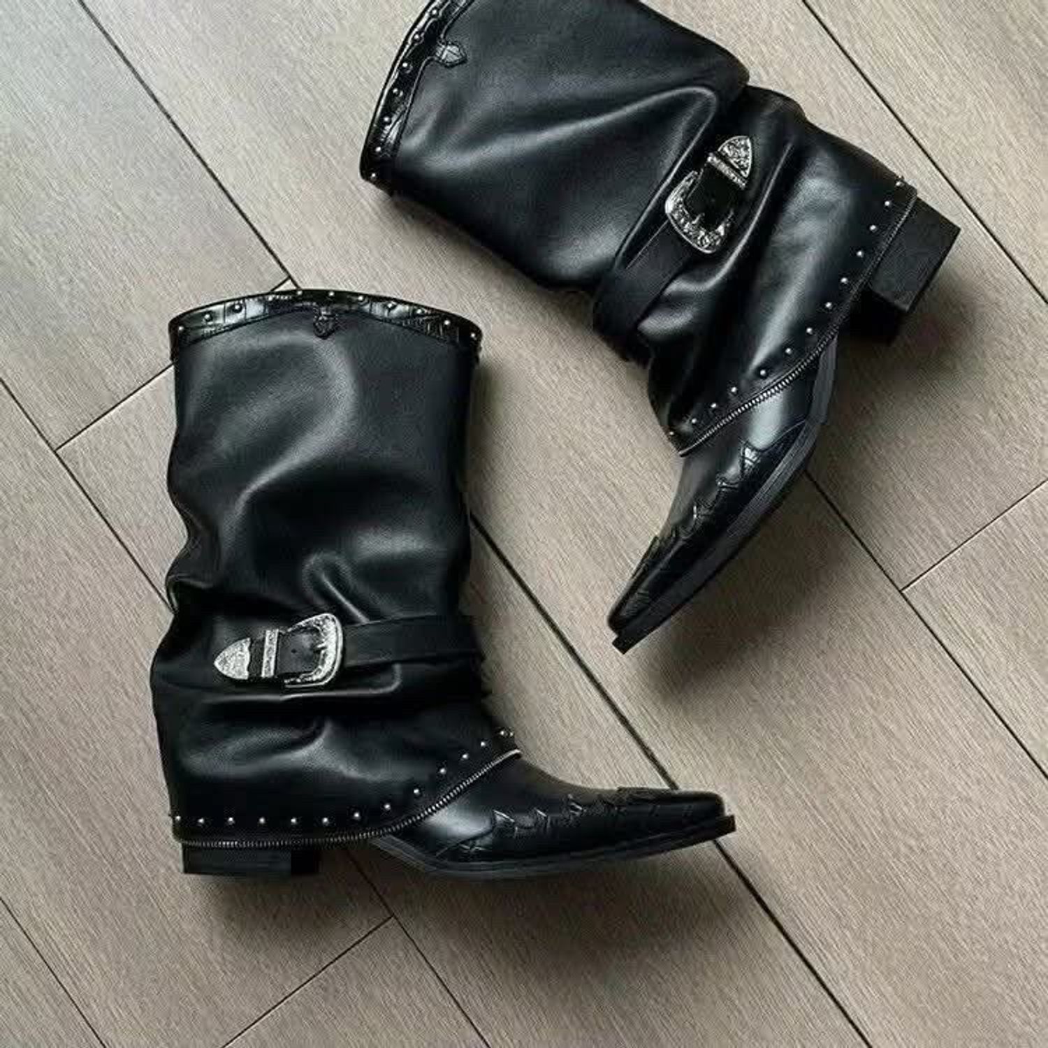 Boots гутал