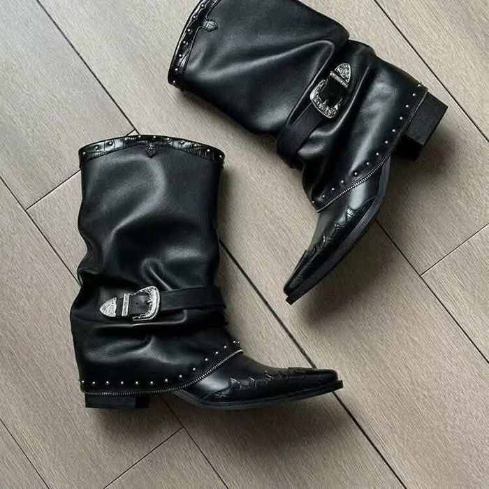 Boots гутал