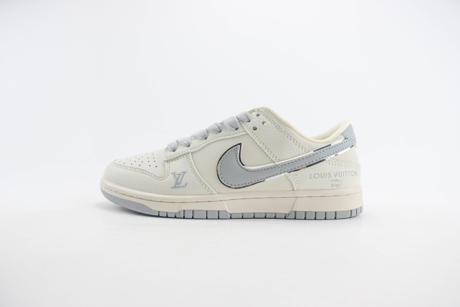 Nike SB Dunk Low x LV 64