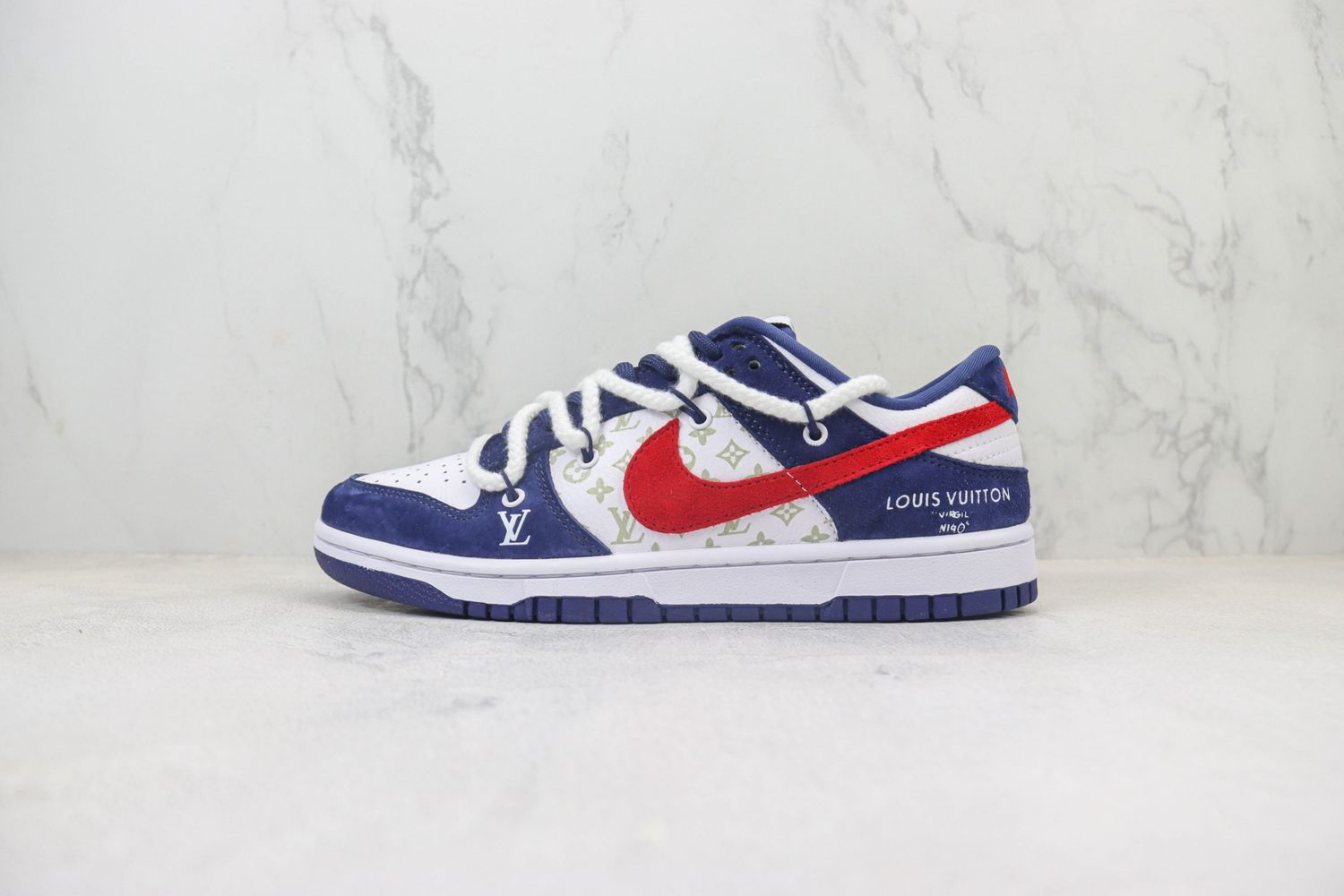 Nike SB Dunk Low x LV 95