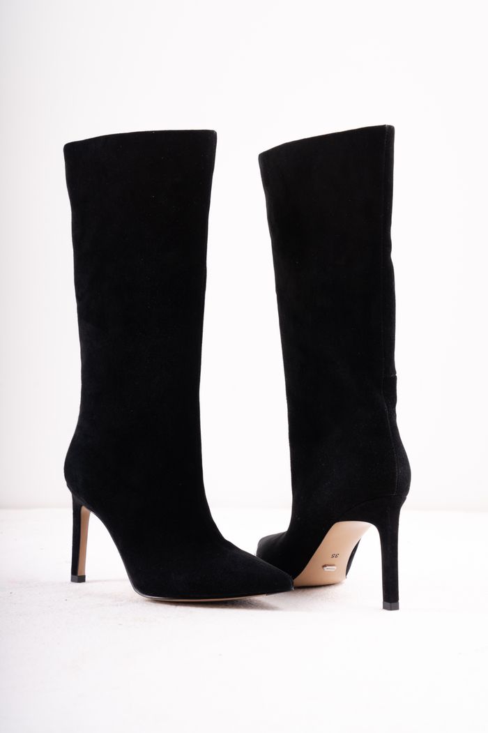 Урт түрийтэй