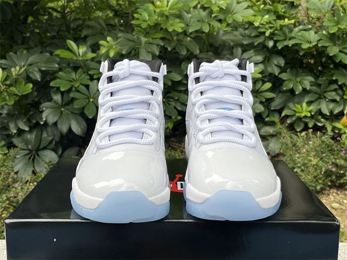 Jordan 11 Retro Legend Blue (2024)