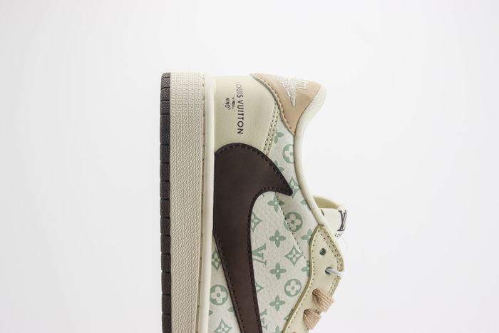  Louis Vuitton x Travis Scott x Nike Air Jordan 1 Low OG 13