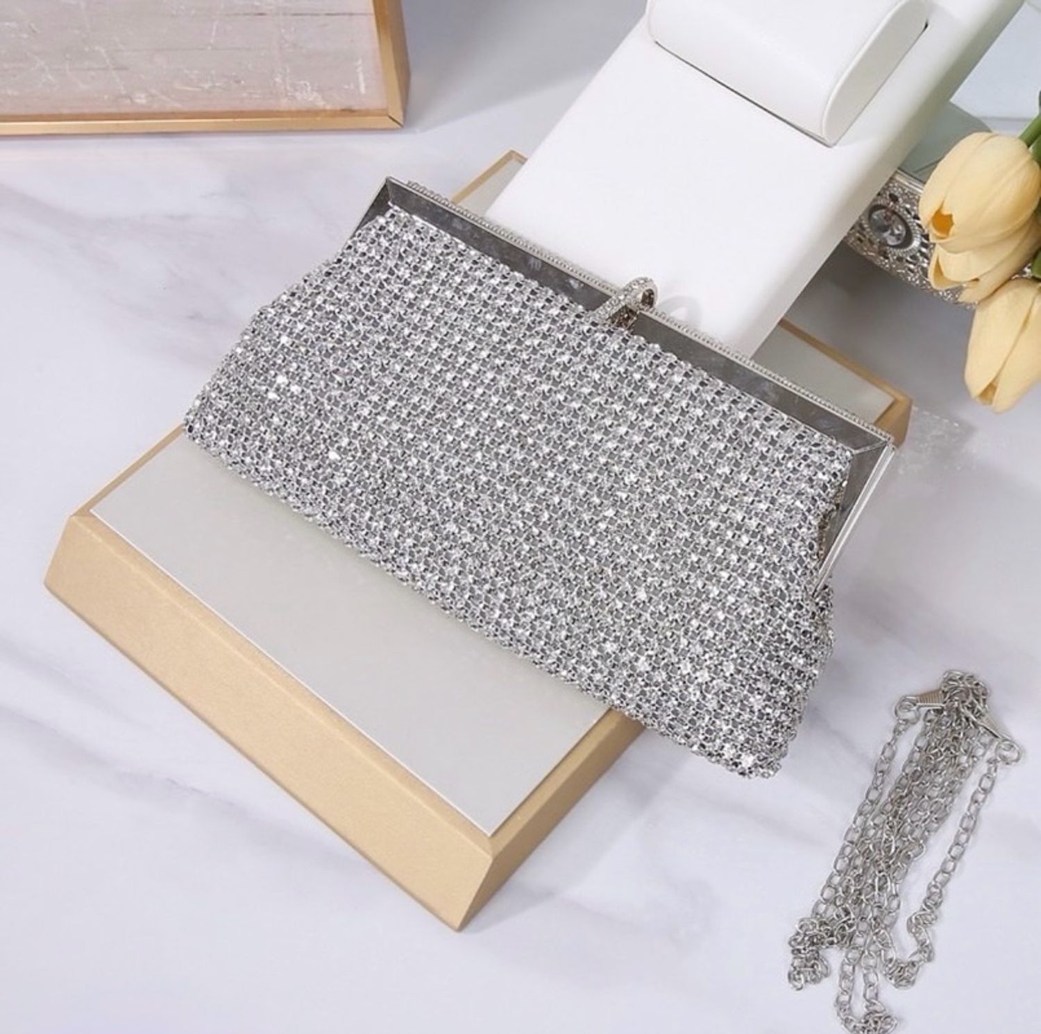 Гоёлын цүнх