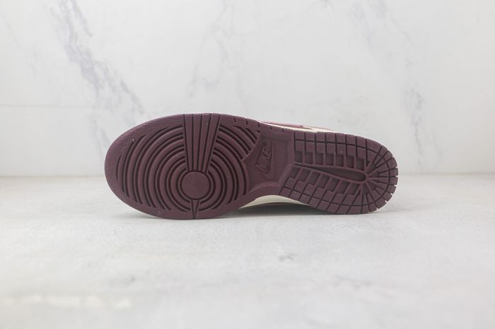 Nike Dunk Low Retro Premium Valentine's Day