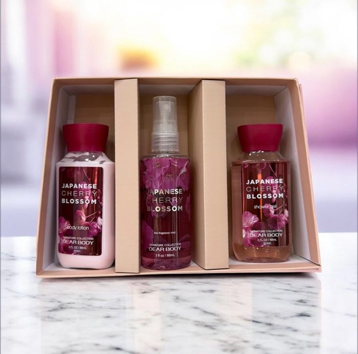 Japanese Cherry Blossom (Travel)