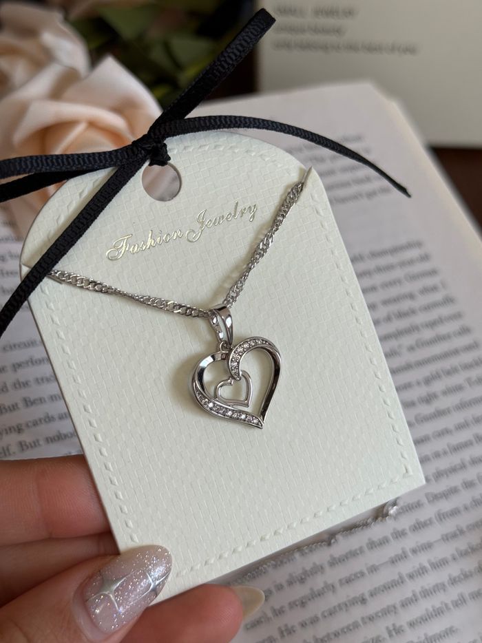 LUM SILVER NECKLACE