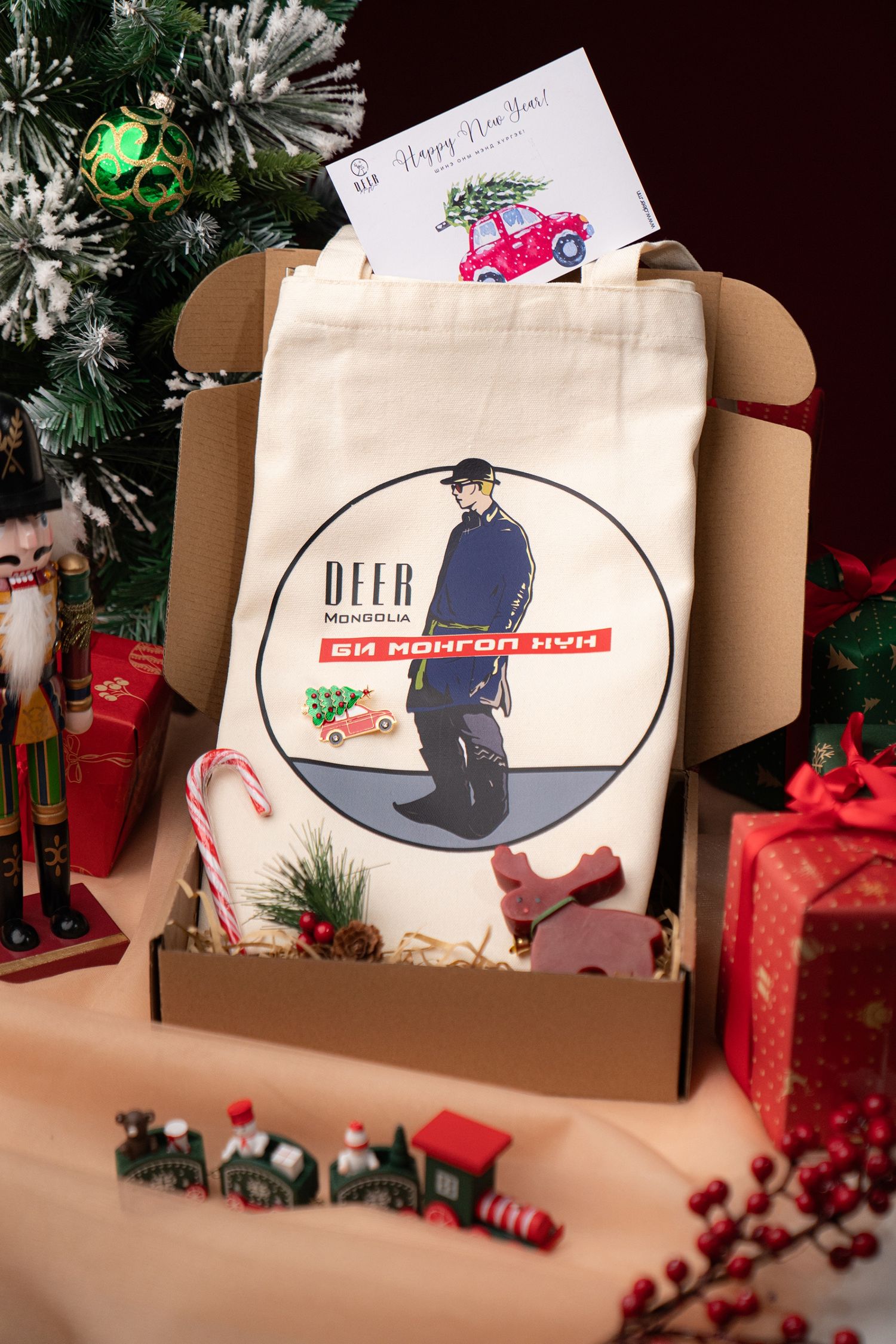 Цүнхтэй бэлгийн багц /аягагүй/