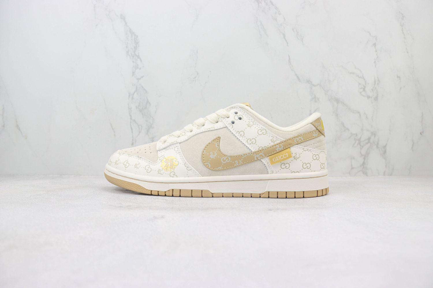 Nk SB Dunk Low x Gucci 38