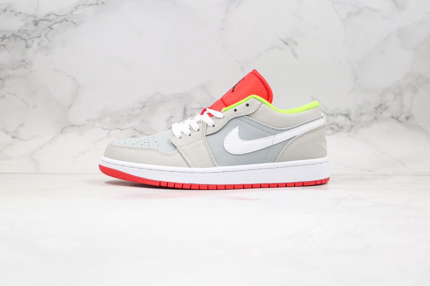 Jordan 1 Retro Low Hare Jordan (2015)