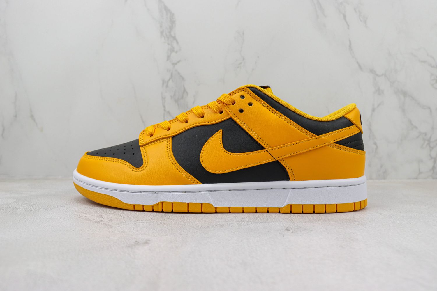 Dunk Low Championship Goldenrod