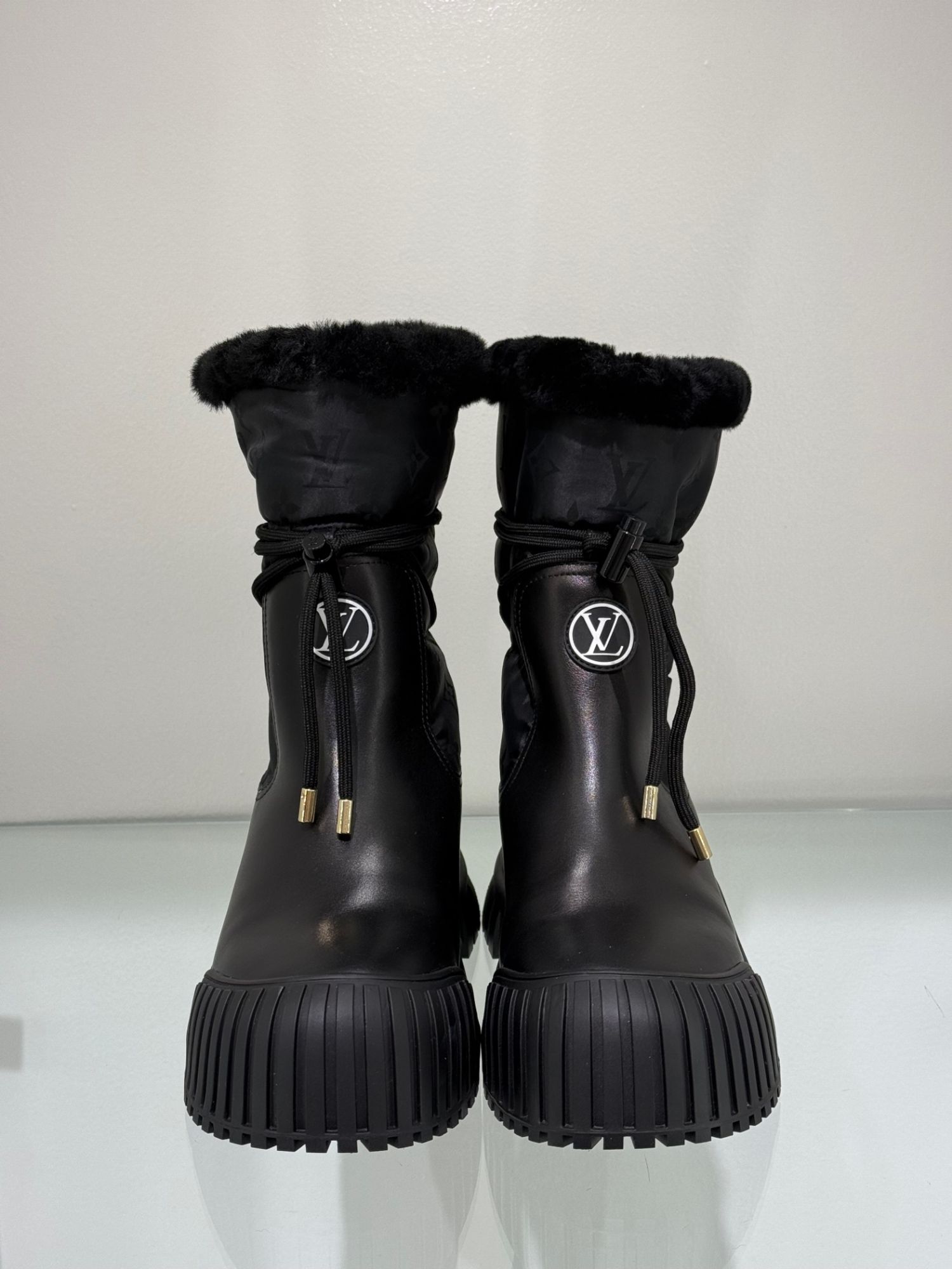 Түрийтэй өвлийн гутал