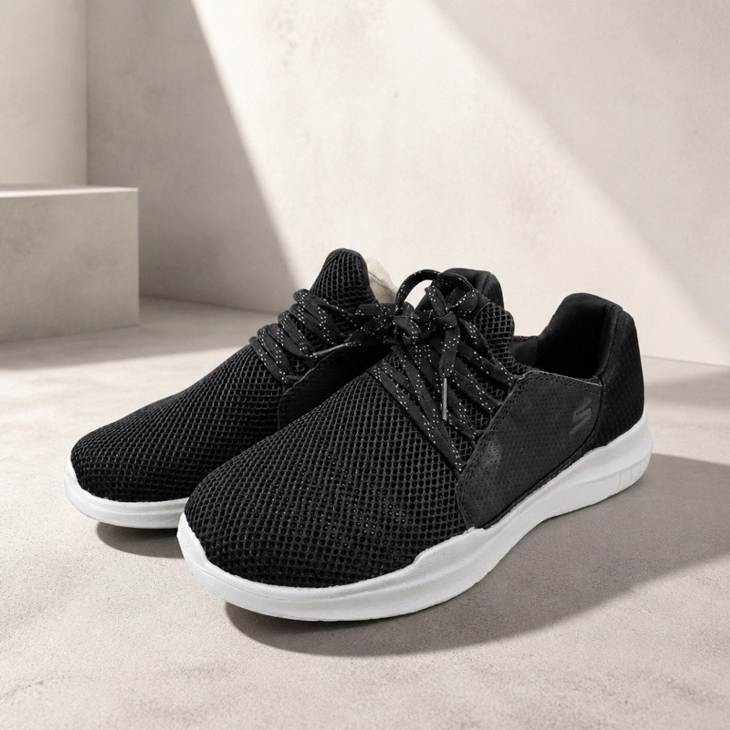 Skechers