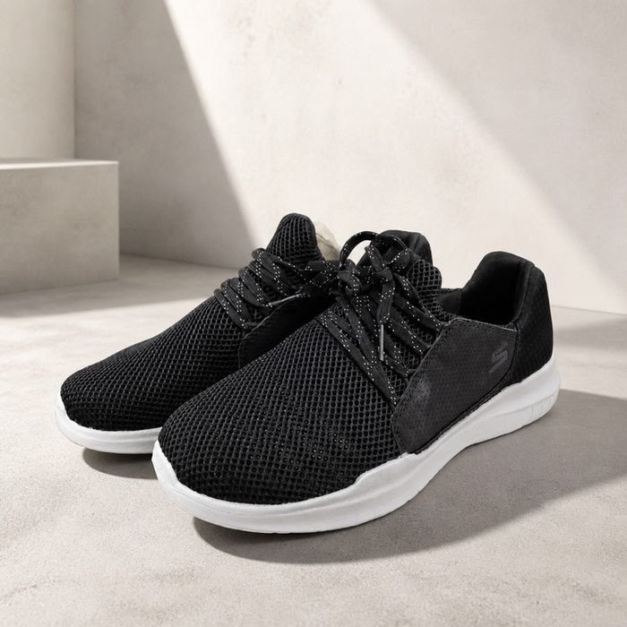 Skechers