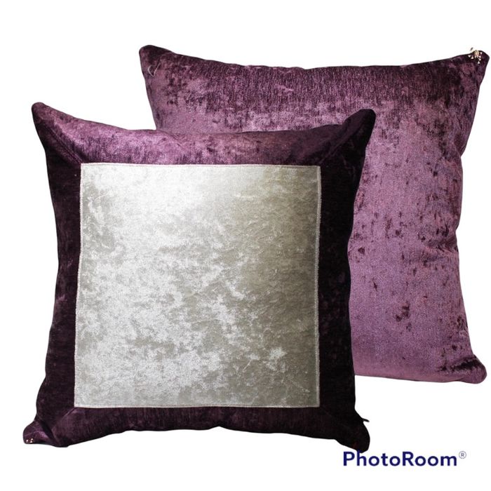 цагаан хамбан дээр үзмэн ягаан хамбан эмжээртэй