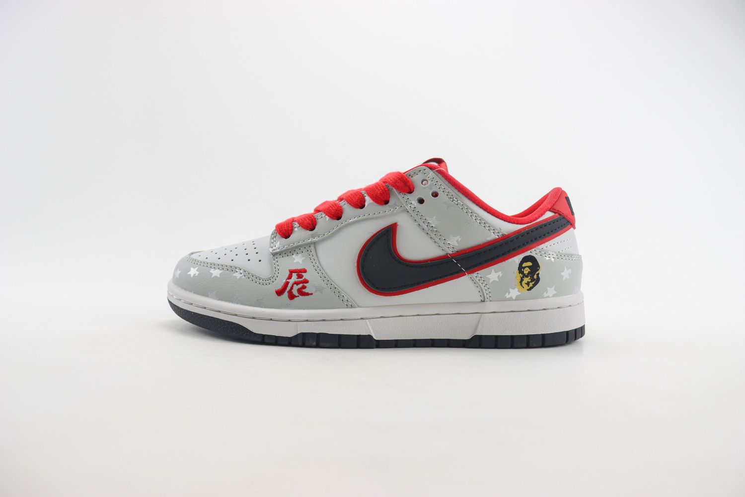 Nike SB Dunk Low x BAPE 26