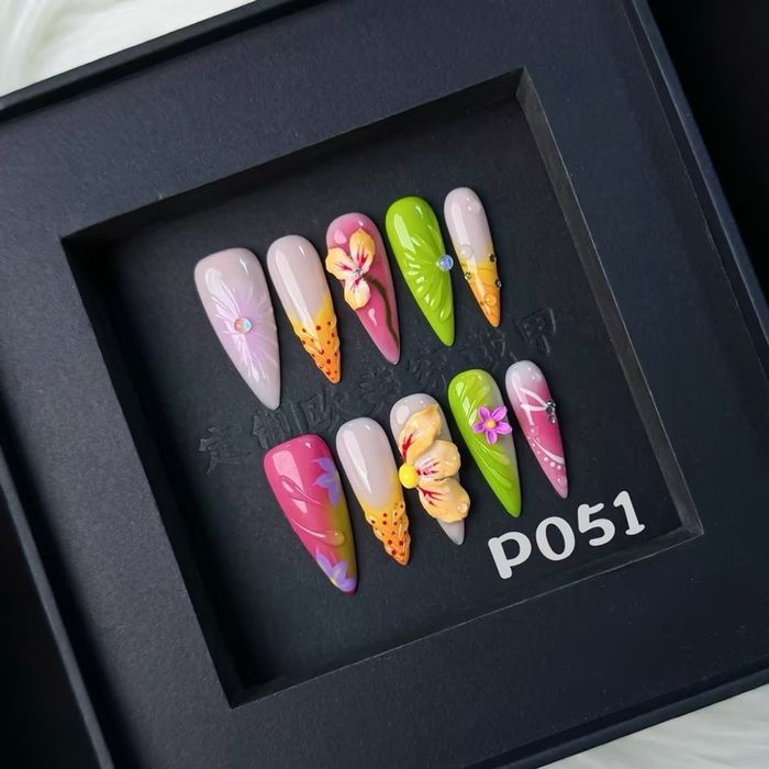 Наадаг хумс 