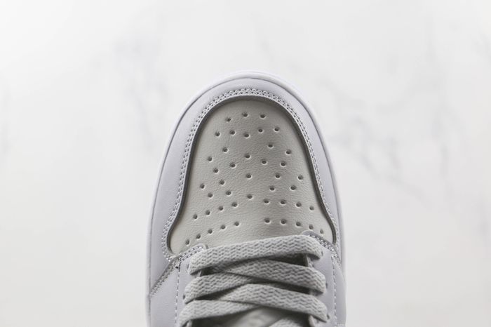 Jordan 1 Retro Low Golf Wolf Grey
