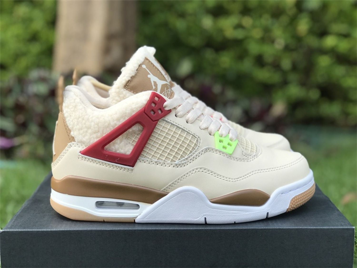 Air Jordan 4（GS）“Where The Wild Things Are