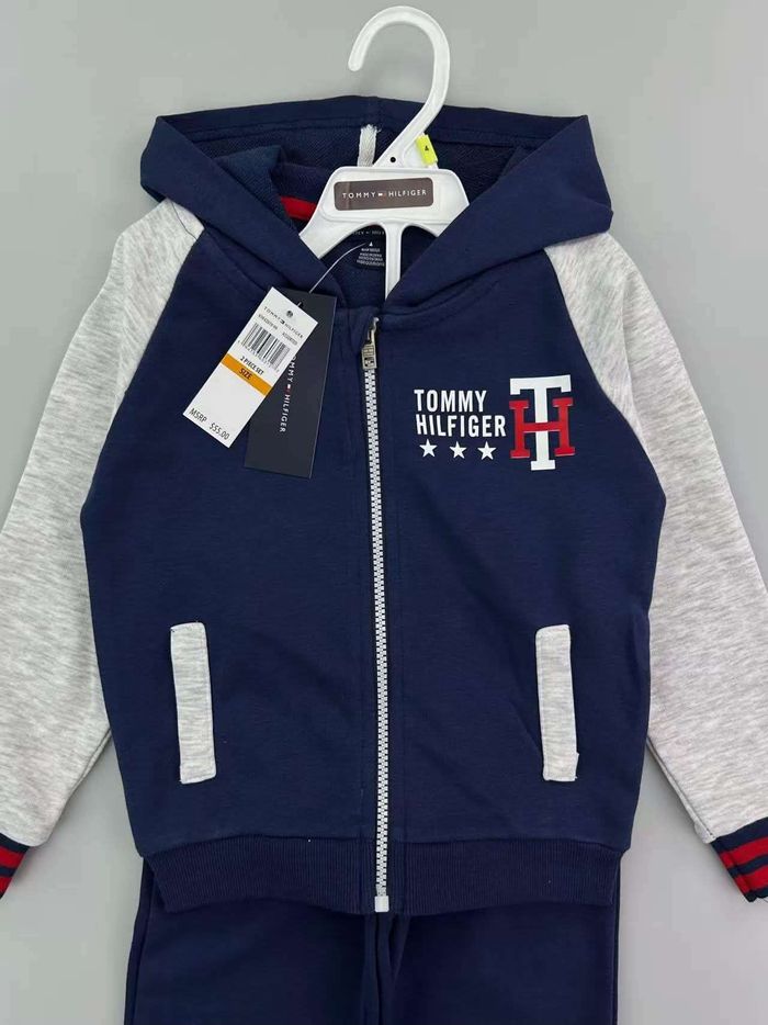 Tommy Hilfiger хослол 