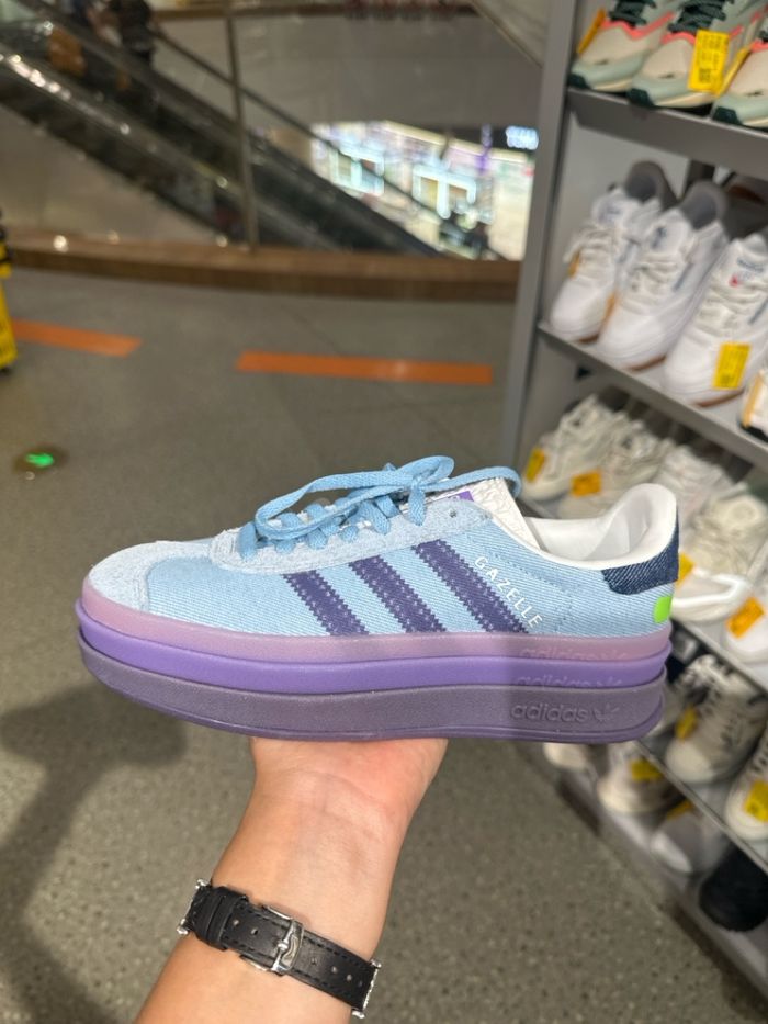 ADIDAS Гутал
