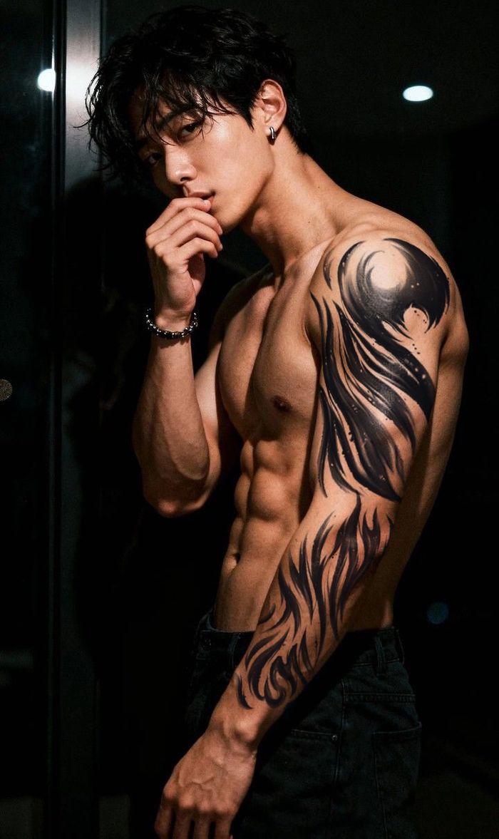 Blackwork Гар бүтэн Усан шивээс