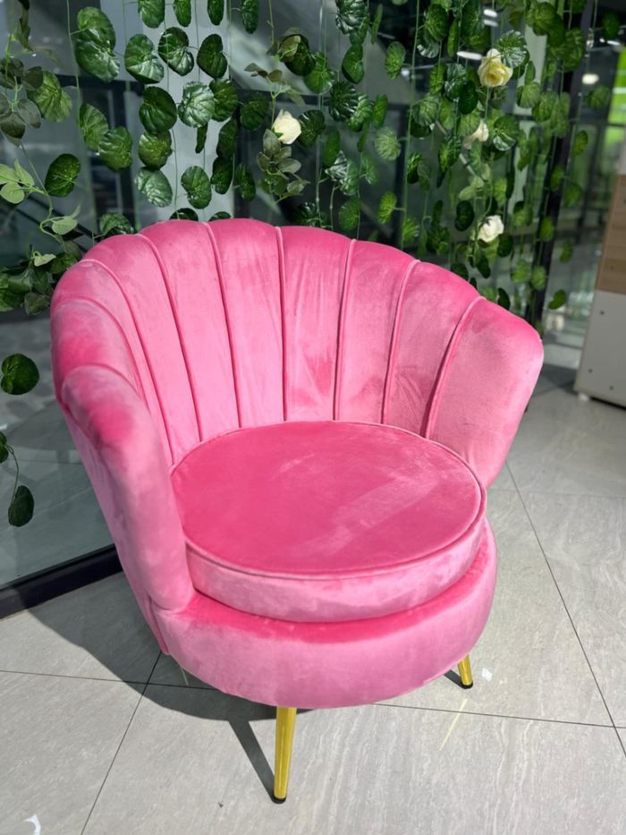 Сандал /Код: U-74 тод ягаан/