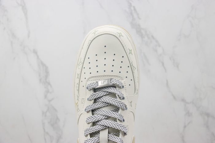 Nike Air Force 1 Mid x LV 55