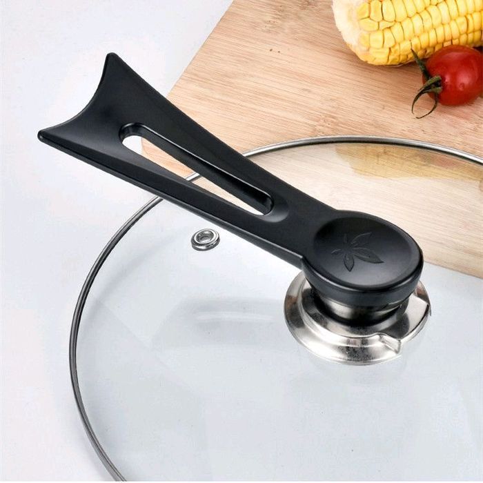 Хайруулны тавагний бариул, Тогооний бариул