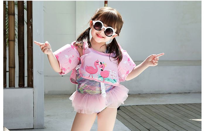 Хүүхдийн усны хөвөгч хантааз.