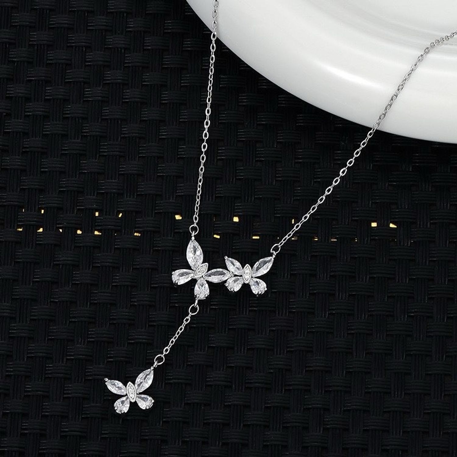 Хүзүүний зүүлт