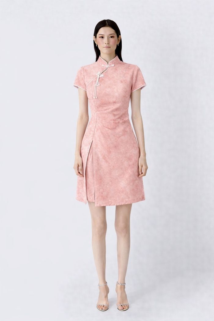 Эрвээхий гоёлын дээл