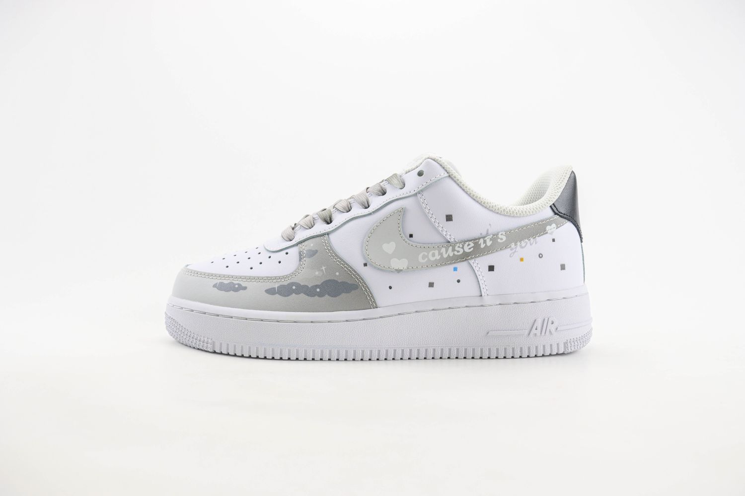 Nike Air Force 1 Low 200