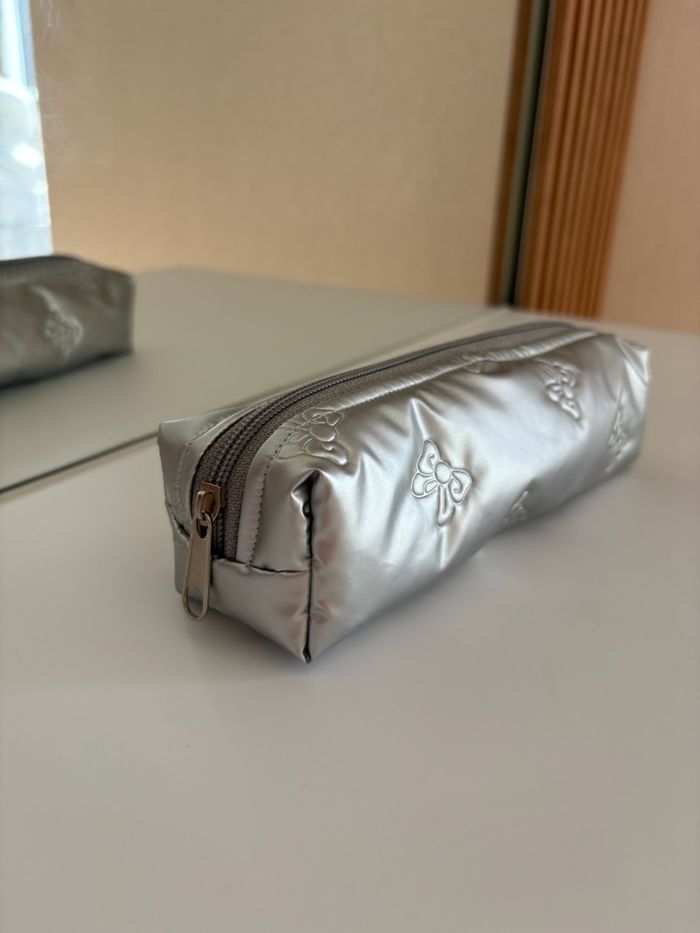Pencil case gray