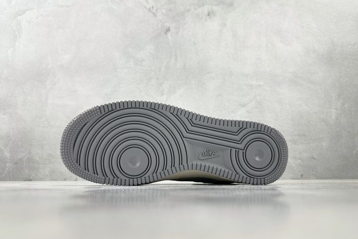 Nike Airforce 1 Low x Stussy 14