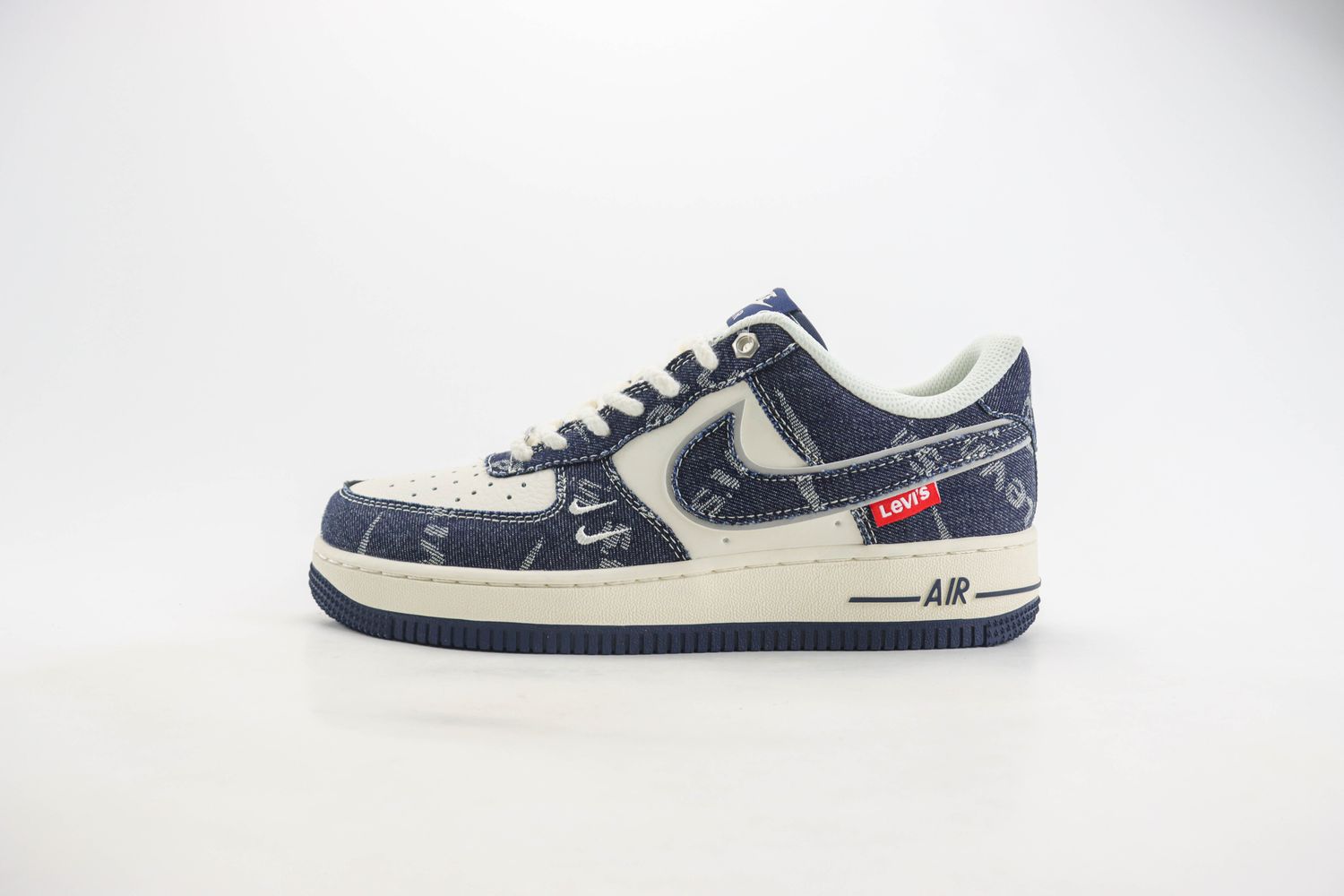 Nike Air Force 1 Low x levis 04