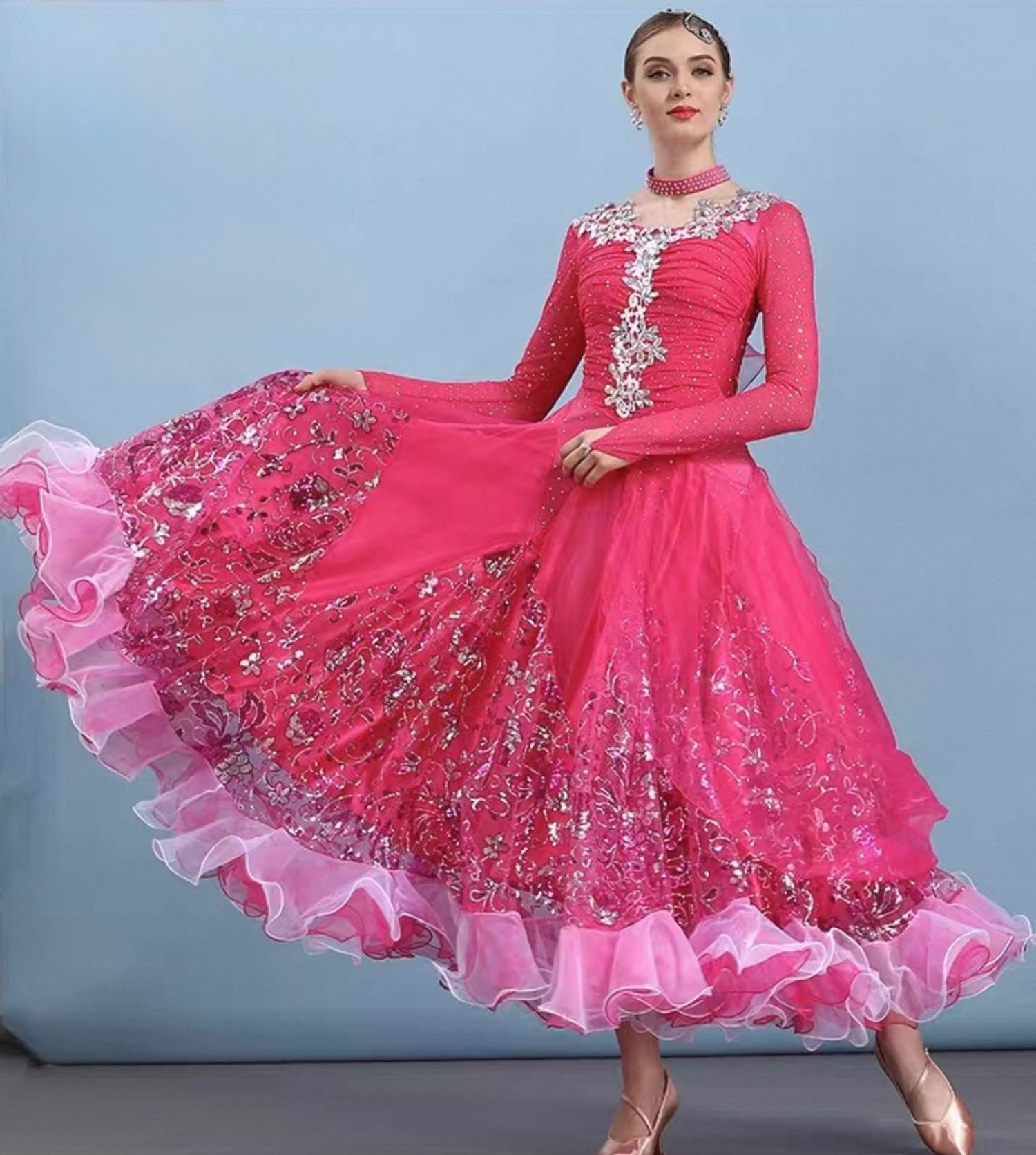 Бүжгийн даашинз /стандарт бүжгийн тэмцээний/