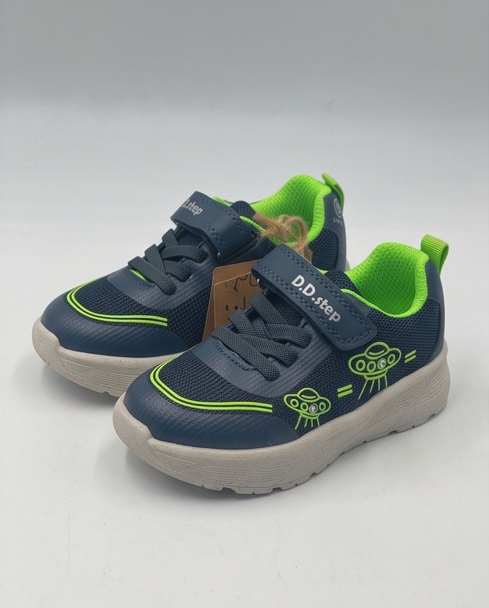 D.D step Royal blue