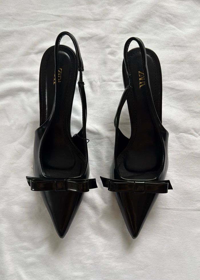 Pointed Toe Slingback Heels